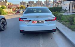 تۆیۆتا کامری